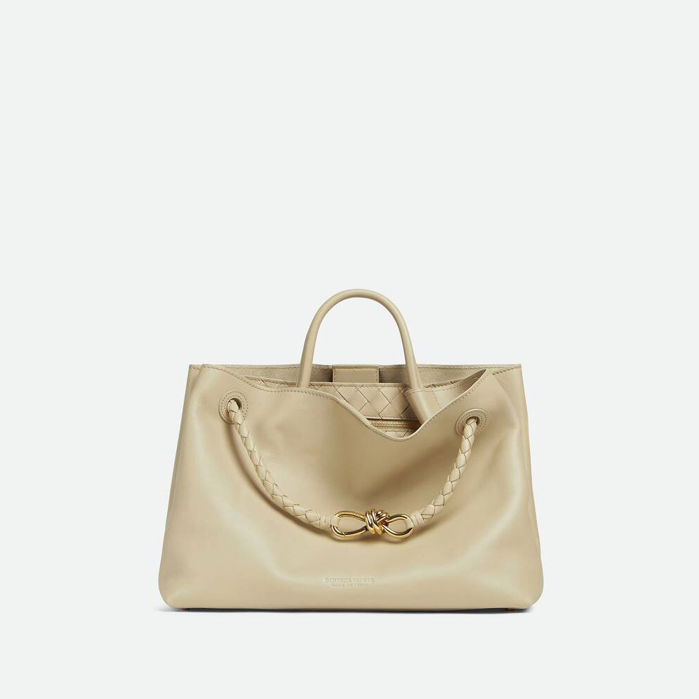Bottega Veneta Andiamo in Ecru 810214 V4O92 9309: Image 1